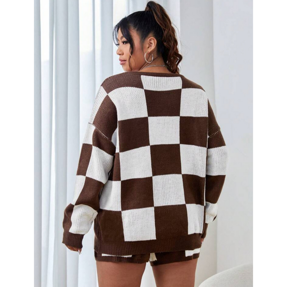 
                      
                        SHEIN Plus Set: Checkerboard Pattern Sweater &amp; Shorts
                      
                    