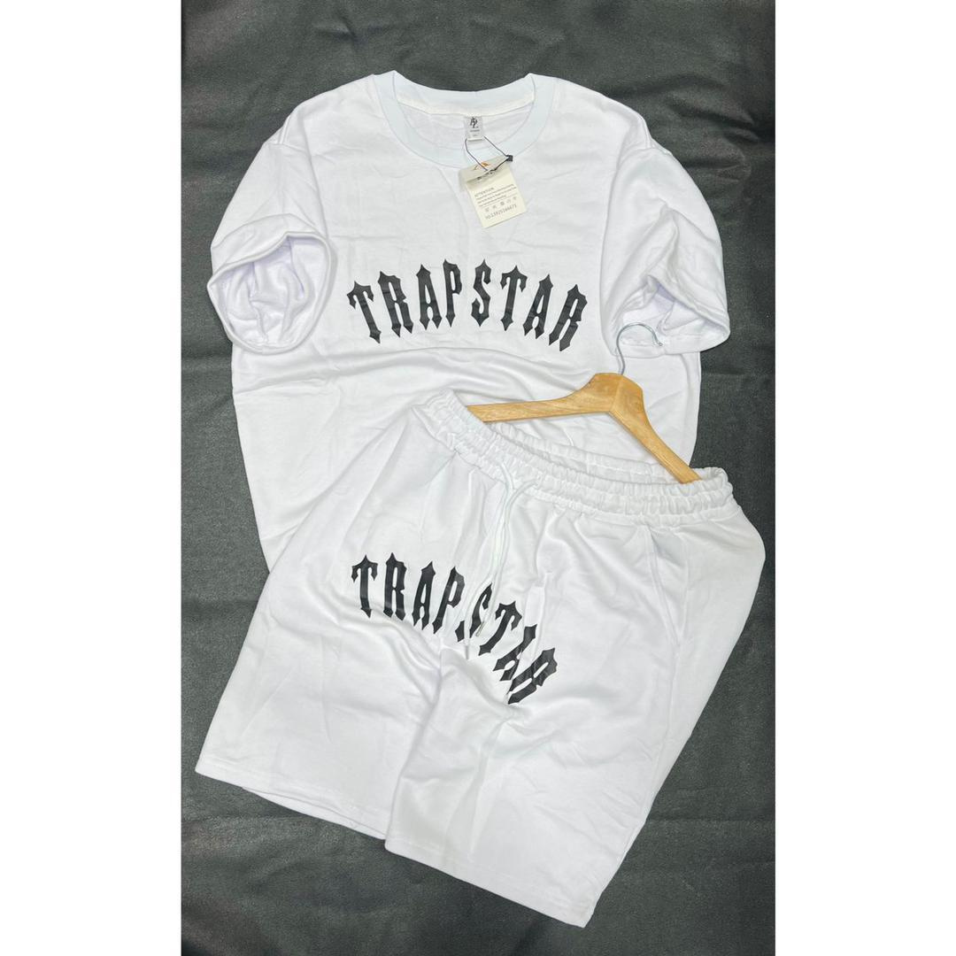 Ensemble Décontracté TRAPSTAR - T-shirt Blanc et Jogging Court Urbain