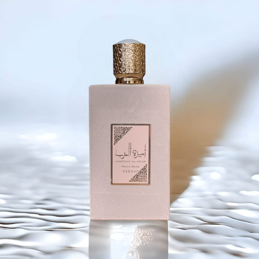 
                      
                        Parfum Oriental Luxueux: Ameerat Al Arab Privé Rose de Lattafa
                      
                    