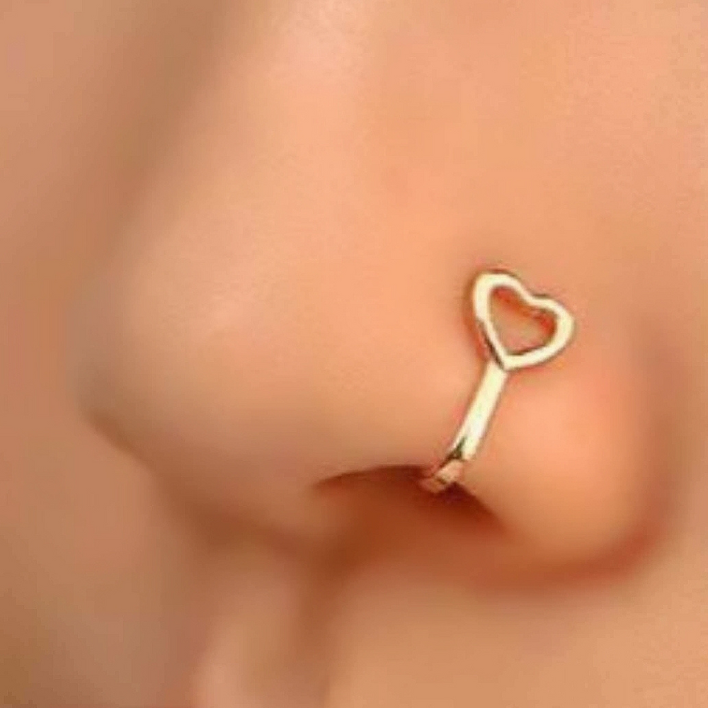 
                      
                        Faux piercing: 2 au prix d' 1
                      
                    