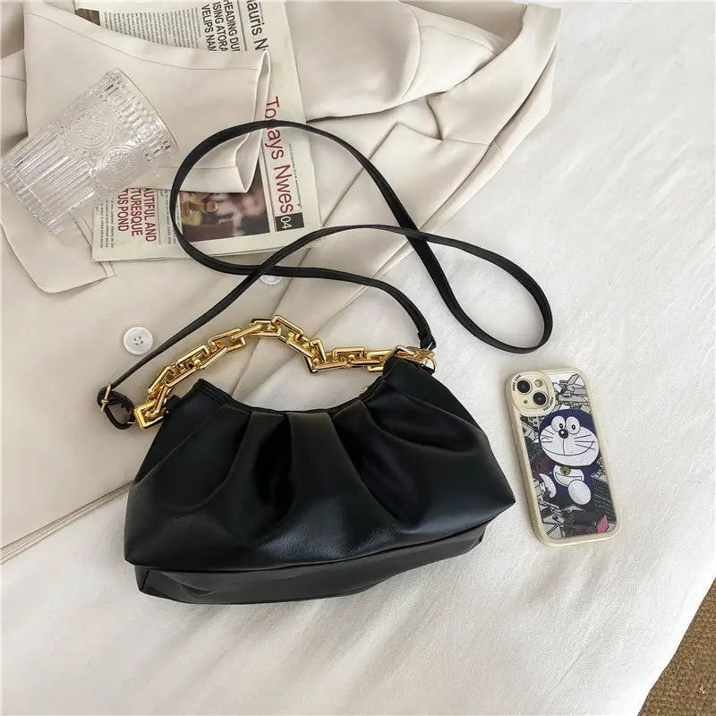 
                      
                        Show off your elegance with this spring 2023 fashion handbag in the shape of a cloud for women, practical and trendy
                      
                    